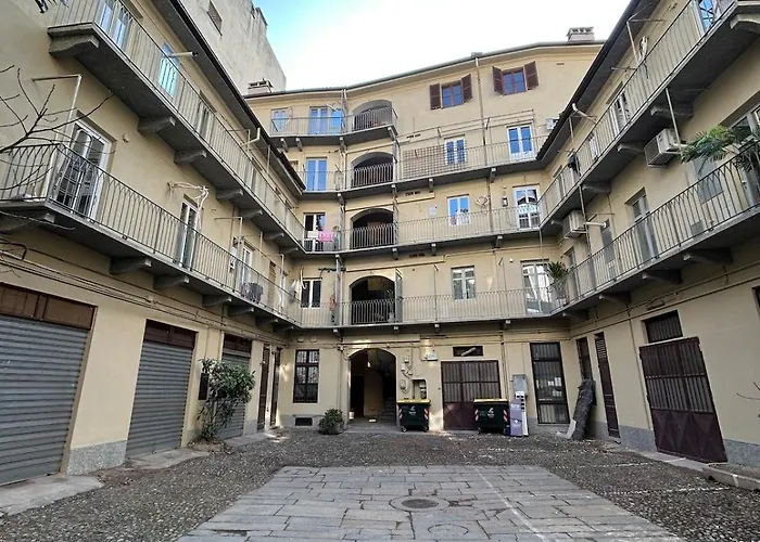 Ca Bumbunin In Apartment